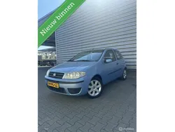 Blauw Gebruikt 2004 Fiat Punto Hatchback | € 1.395 (Eerlijke prijs)