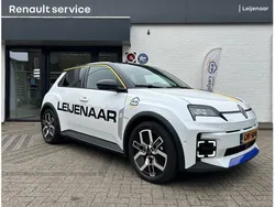 Wit Gebruikt 2024 Renault R5 Komfort Hatchback | € 34.225