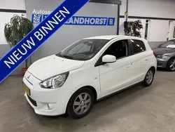 Wit Gebruikt 2015 Mitsubishi Space Star Hatchback | € 6.995 (Eerlijke prijs)