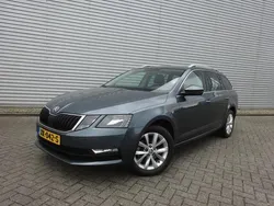 Grijs Gebruikt 2019 Skoda Octavia Business Line Stationwagen | € 14.250 (Eerlijke prijs)