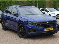 Blauw, metallic lak Gebruikt 2020 VW Touareg R SUV | € 51.950 (Eerlijke prijs)