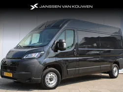 Zwart Nieuw 2024 Fiat Ducato 33 Van | € 30.712