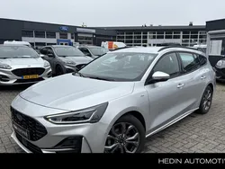 Grijs Gebruikt 2023 Ford Focus ST-Line Stationwagen | € 23.950 (Eerlijke prijs)