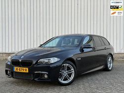 Zwart Gebruikt 2016 BMW 520 M Sport Stationwagen | € 17.499 (Iets duurder)