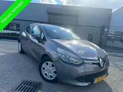 Grijs Gebruikt 2013 Renault Clio IV Expression Hatchback | € 2.399 (Super prijs)