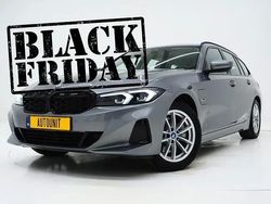 Grijs Gebruikt 2022 BMW 320e Shadowline Stationwagen | € 33.840 (Eerlijke prijs)