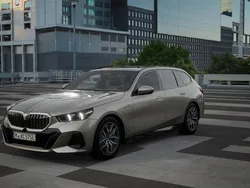 Grijs Nieuw 2025 BMW 530e Executive Stationwagen | € 90.389 (Eerlijke prijs)