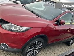 Rood Gebruikt 2015 Nissan Qashqai Tekna SUV | € 11.745 (Goede deal)
