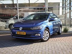 Blauw Gebruikt 2020 VW Polo Highline Hatchback | € 14.945 (Goede deal)