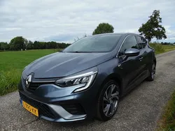 Grijs Gebruikt 2021 Renault Clio V R.S. Hatchback | € 14.995 (Iets duurder)