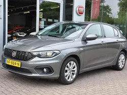 Grijs Gebruikt 2016 Fiat Tipo Hatchback | € 8.900 (Eerlijke prijs)