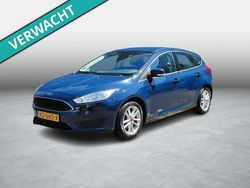 Blauw Gebruikt 2016 Ford Focus Trend Hatchback | € 9.495 (Goede deal)