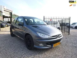 Grijs Gebruikt 2006 Peugeot 206 Hatchback | € 950 (Goede deal)