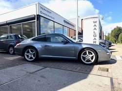 Grijs Gebruikt 2005 Porsche 911 Carrera Coupé | € 46.950 (Eerlijke prijs)