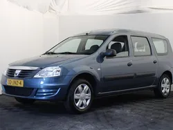 Blauw, metallic lak Gebruikt 2009 Dacia Logan MCV Ambiance MPV | € 3.450 (Eerlijke prijs)