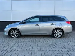 Grijs Gebruikt 2013 Toyota Auris Touring Sports Stationwagen | € 10.950 (Iets duurder)