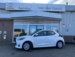 Gebruikt 2024 Toyota Yaris Hybrid Active Hatchback | € 21.850 (Goede deal)