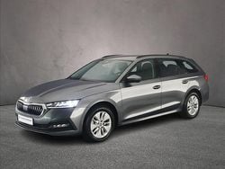 Grijs Gebruikt 2024 Skoda Octavia Business Line Stationwagen | € 22.900 (Goede deal)