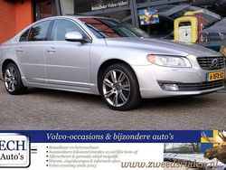 Zilver (metallic) Gebruikt 2014 Volvo S80 Summum Sedan | € 18.950