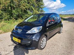 Zwart Gebruikt 2007 Peugeot 107 Urban Move Hatchback | € 2.450 (Iets duurder)