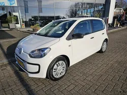 Wit Gebruikt 2015 VW up! take up! Hatchback | € 3.950 (Eerlijke prijs)
