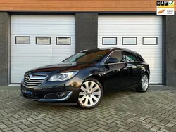 Zwart, metallic lak Gebruikt 2014 Opel Insignia Cosmo Stationwagen | € 13.490 (Duur)