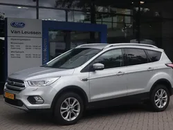Grijs Gebruikt 2019 Ford Kuga Titanium SUV | € 17.400 (Eerlijke prijs)