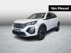 Wit, metallic lak Gebruikt 2024 Peugeot 2008 Allure SUV | € 25.435 (Eerlijke prijs)