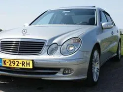 Zilver Gebruikt 2005 Mercedes E350 Avantgarde Sedan | € 17.450