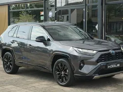 Grijs Gebruikt 2024 Toyota RAV4 Style SUV | € 42.980 (Goede deal)