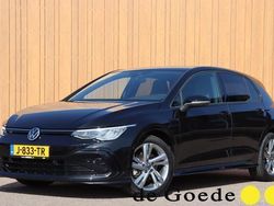 Zwart Gebruikt 2020 VW Golf VIII R-line Hatchback | € 22.940 (Eerlijke prijs)