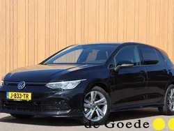 Zwart Gebruikt 2020 VW Golf VIII R-line Hatchback | € 23.940 (Iets duurder)