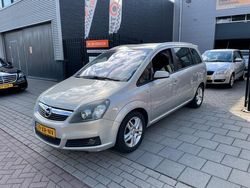 Grijs Gebruikt 2007 Opel Zafira MPV | € 999 (Super prijs)