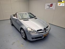 Grijs Gebruikt 2008 Mercedes SLK200 Cabriolet | € 8.940 (Goede deal)