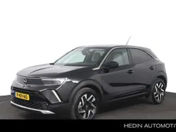 Zwart, metallic lak Gebruikt 2022 Opel Mokka-e Elegance SUV | € 18.795 (Eerlijke prijs)