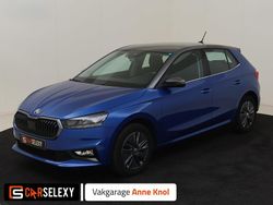 Blauw Gebruikt 2023 Skoda Fabia Ambition Hatchback | € 22.995 (Duur)