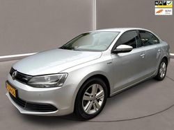 Grijs (metallic) Gebruikt 2013 VW Jetta Hybrid Comfortline Sedan | € 9.450 (Iets duurder)