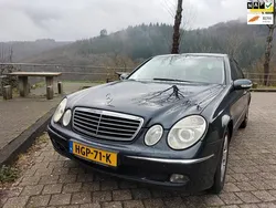Blauw Gebruikt 2003 Mercedes E220 Sedan | € 2.650 (Eerlijke prijs)
