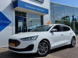 Wit Gebruikt 2022 Ford Focus Titanium X Hatchback | € 19.950 (Eerlijke prijs)