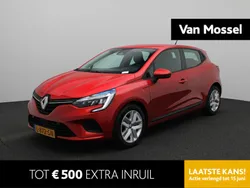Rood Gebruikt 2021 Renault Clio V Zen Hatchback | € 12.940 (Goede deal)