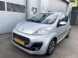 Grijs Gebruikt 2012 Peugeot 107 Access Hatchback | € 1.995 (Super prijs)