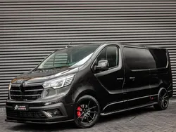 Zwart Nieuw 2024 Renault Trafic Luxe Van | € 37.945