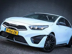 Wit Gebruikt 2022 Kia ProCeed GT-Line Hatchback | € 23.450 (Eerlijke prijs)