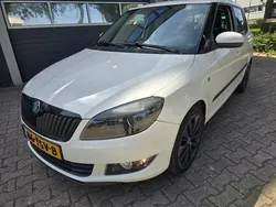 Wit Gebruikt 2012 Skoda Fabia Ambition Sedan | € 6.950 (Duur)