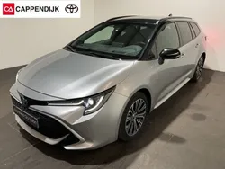 Grijs Gebruikt 2023 Toyota Corolla Executive Stationwagen | € 31.900 (Eerlijke prijs)