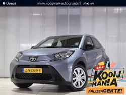 Grijs Gebruikt 2024 Toyota Aygo Play Hatchback | € 19.749 (Eerlijke prijs)