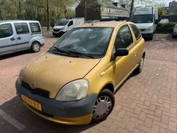 Goud Gebruikt 2000 Toyota Yaris Terra Hatchback | € 750 (Goede deal)
