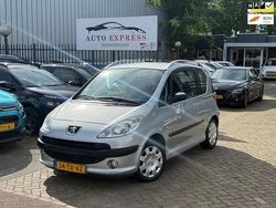 Gebruikt 2007 Peugeot 1007 Hatchback | € 2.950 (Eerlijke prijs)