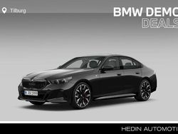 Zwart Gebruikt 2025 BMW 520 M Sport Sedan | € 64.880 (Goede deal)