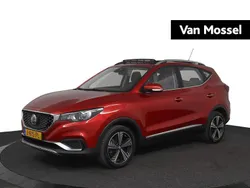 Rood Gebruikt 2020 MG ZS Luxury Sedan | € 15.495 (Eerlijke prijs)